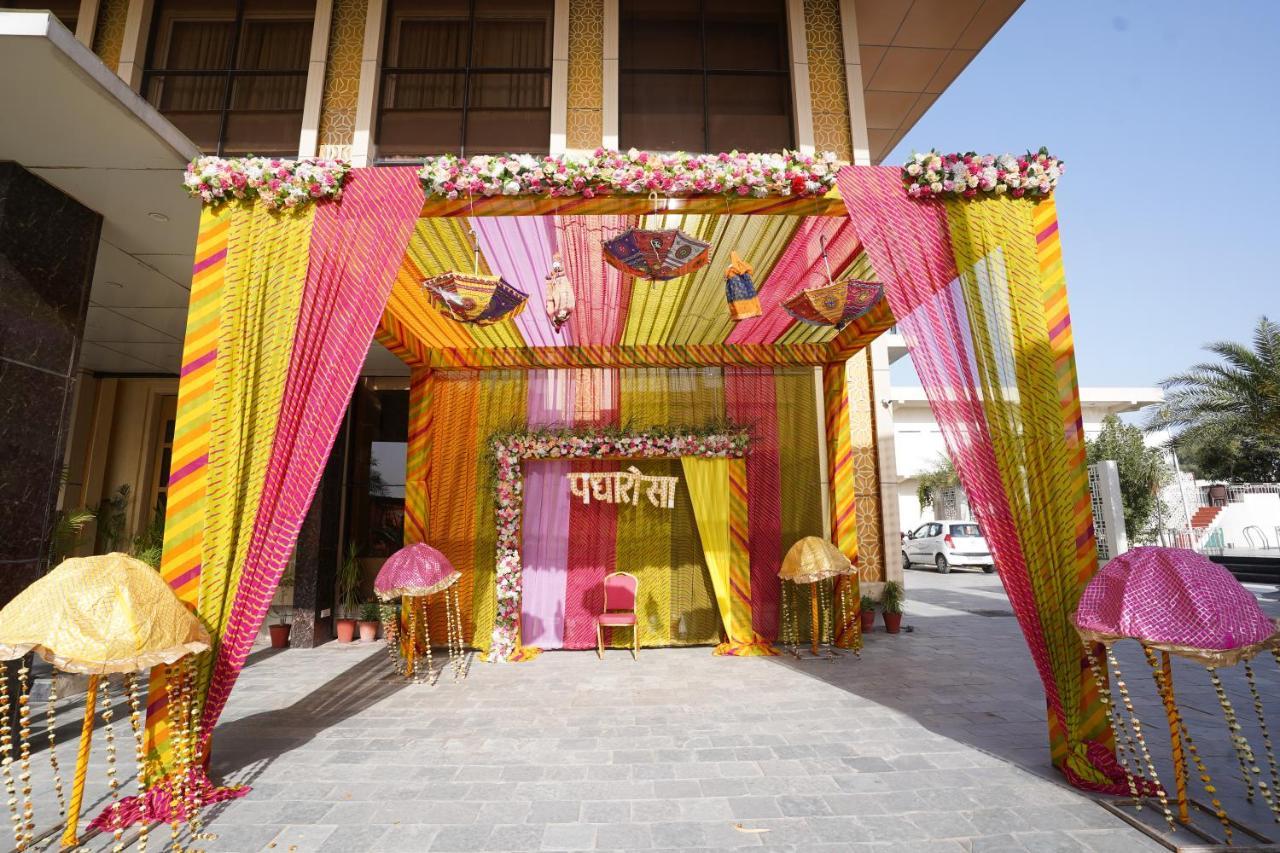 Stardom Resort Jaipur Exterior foto